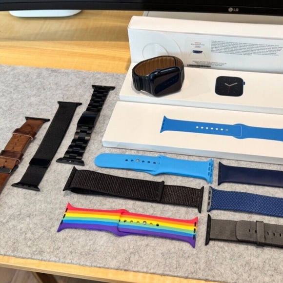 Apple Watch Series 6 (44 mm GPS + Cell) Blue Aluminum Case - Bundled w/ bands!!